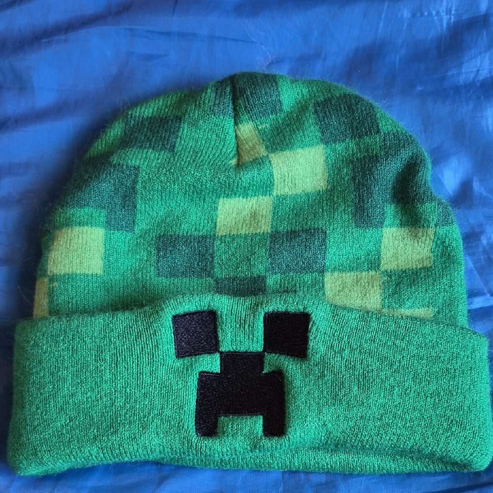 Kids Minecraft Green Pixel Creeper Beanie Hat